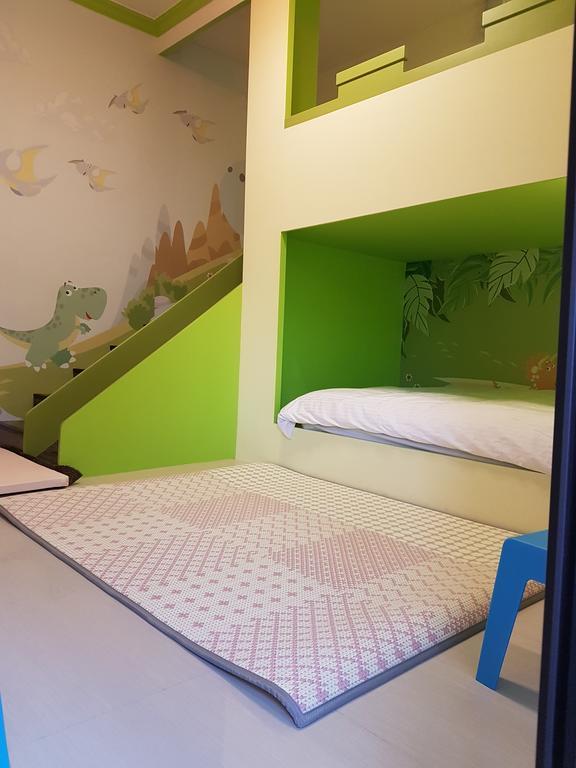 Childlike Innocence Homestay Kota Hualien Bagian luar foto