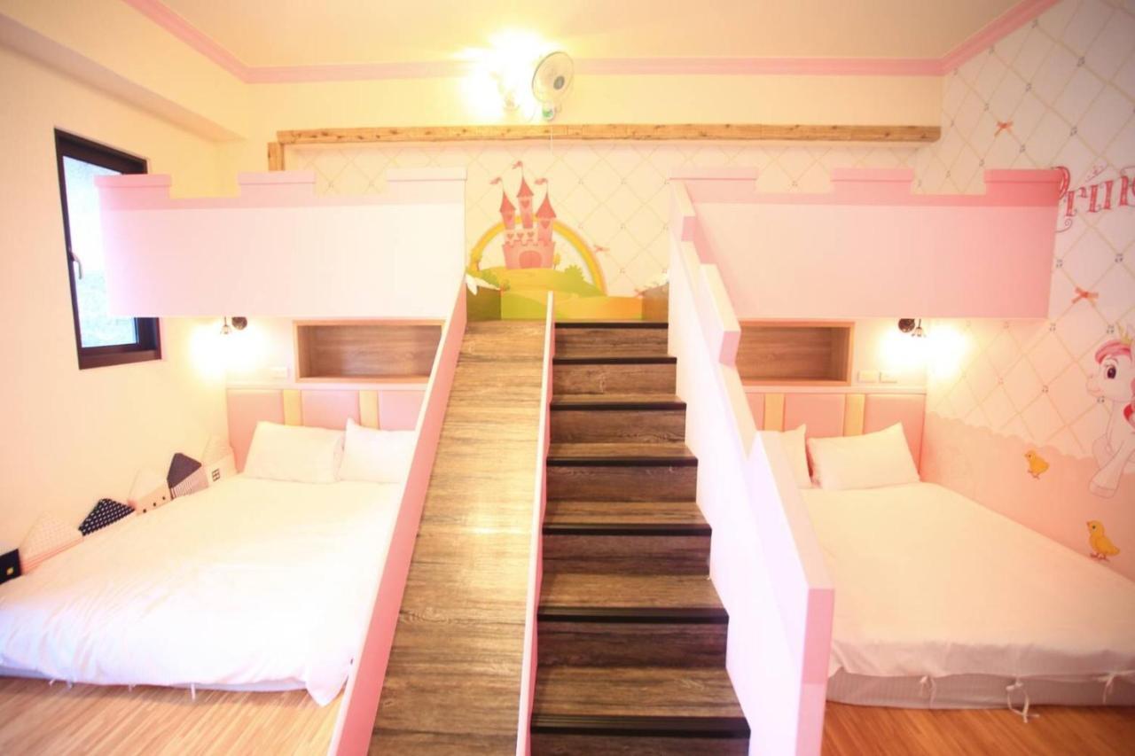 Childlike Innocence Homestay Kota Hualien Bagian luar foto