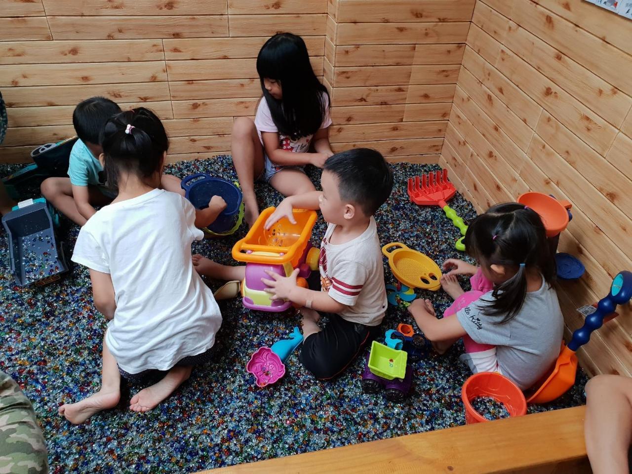Childlike Innocence Homestay Kota Hualien Bagian luar foto